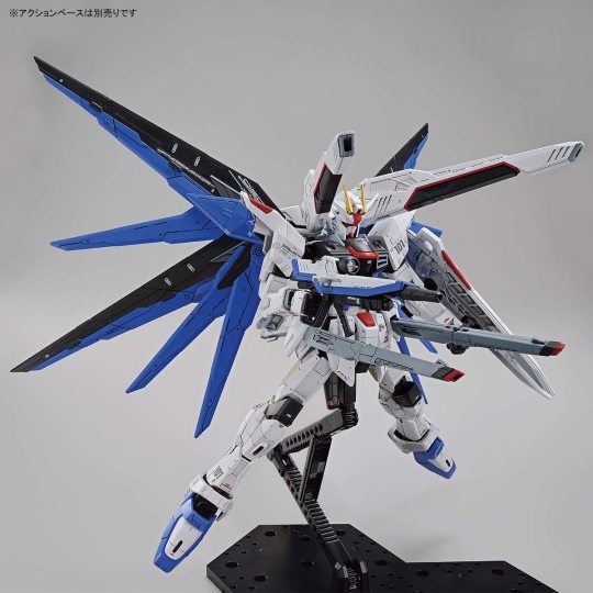 FULLMECHANICS 1/100 高达基地限定 自由高达 Ver.GCP