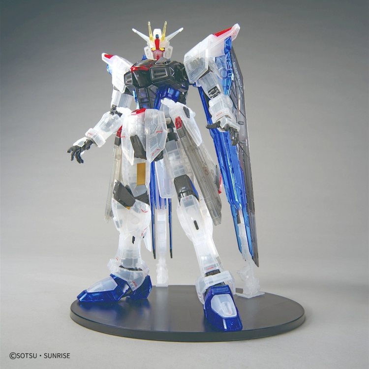 FULLMECHANICS 1/100 高达基地限定 自由高达 Ver.GCP（彩色透明版）