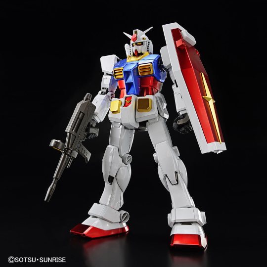 PG 1/60 高达基地限定 RX-78-2高达（钛合金涂装版）