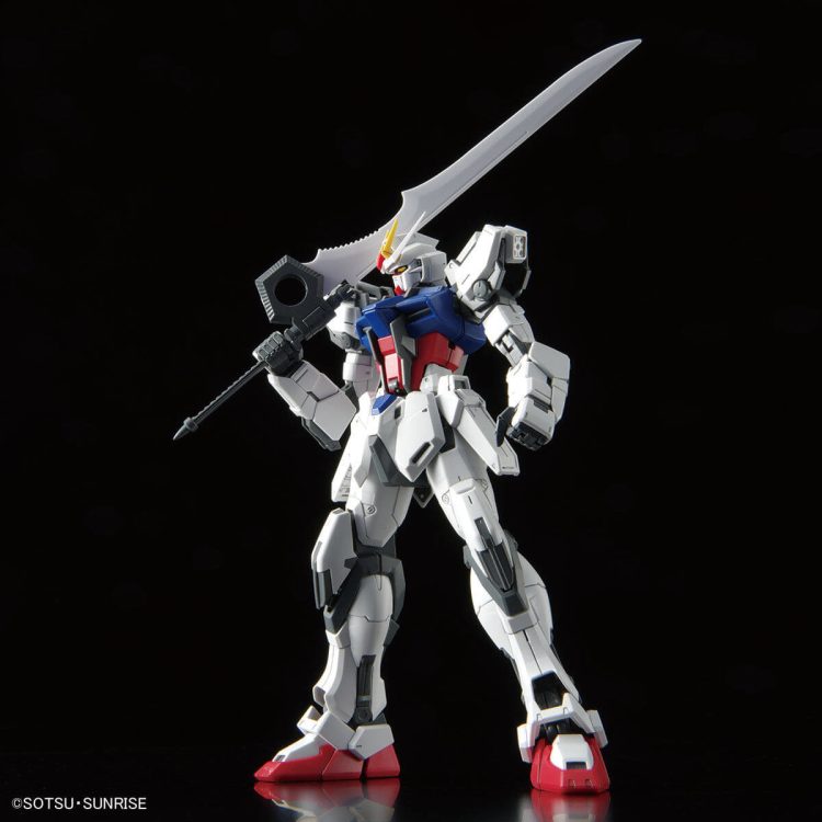 MG 1/100 高达基地限定 完美强袭高达（大剑装备型）