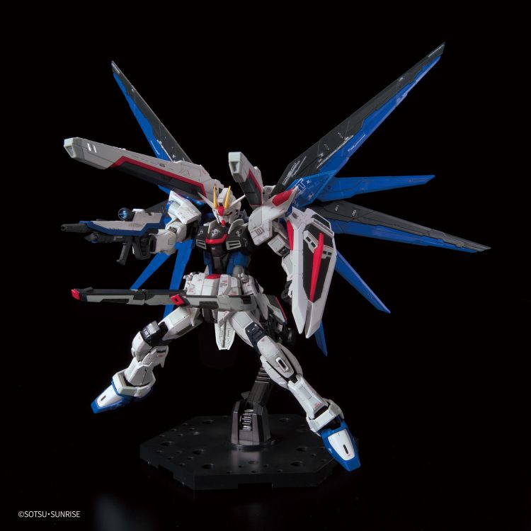 RG 1/144 高达基地限定 ZGMF-X10A 自由高达 Ver.GCP