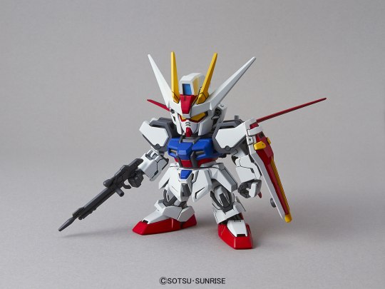 SDEX STANDARD 002 翔翼型强袭高达