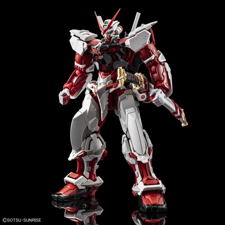HI-RESOLUTION MODEL 1/100 异端高达 红色机