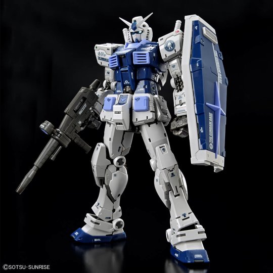 RG 1/144 RX-78-2 高达 Ver.2.0（高达基地配色） 【高达基地限定】