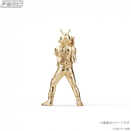 U-Treasure 正在发售“假面骑士 V3”和“假面骑士 Amazon”的 18 克拉黄金迷你模型，各限量 100 个！银色“震撼战斗者（骨）”也正在发售！