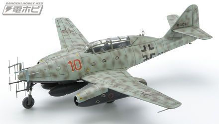长谷川制作了梅塞施密特 Me262 两座夜间战斗机版的 1/72 比例套件！于 2026 年 9 月 19 日星期六作为限量生产商品发售，并附有新贴花！