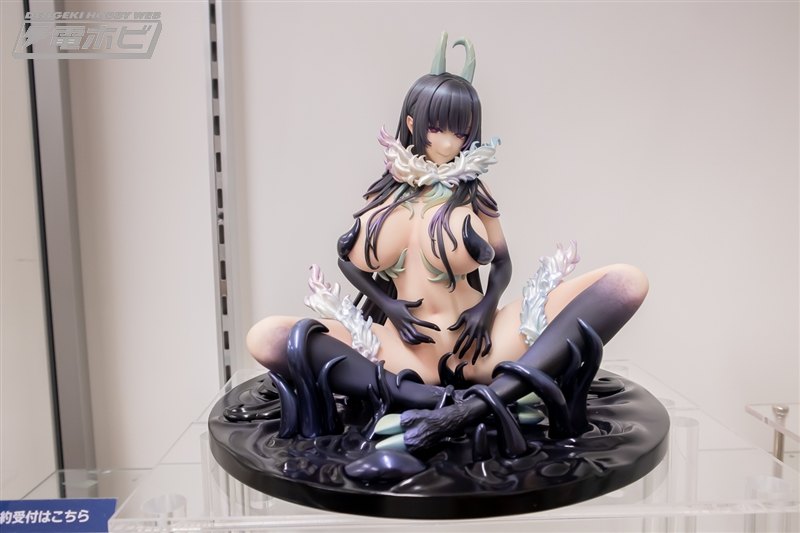 被她暴露的服装和丰满的胸围迷住了！ 「Ane Naru Mono」、「武食转生 III」、「Azuren」、「Buruaka」等手办将在秋叶原展出！