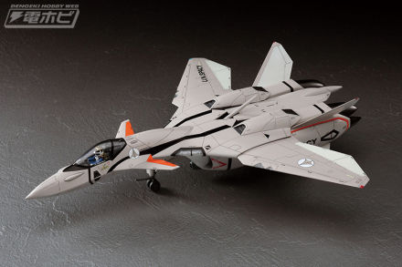 长谷川的《超时空要塞》套件转售信息！ “VF-1超级/强袭女武神”和“林明美”搭配“蛋飞机”的手办将于2026年10月16日至11月4日重新发售。