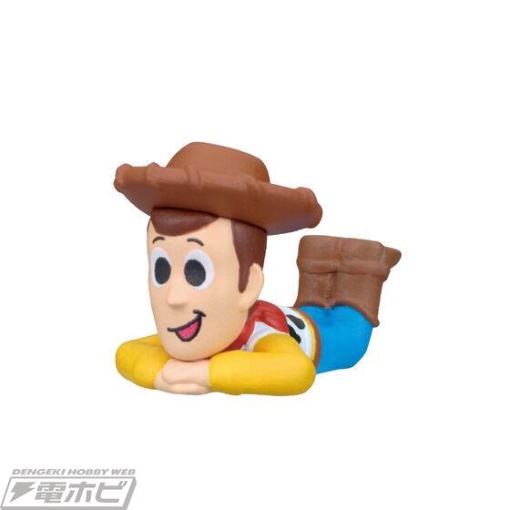 小林的姿势好可爱啊！隆重推出“Bikkura Tamago Pixar Furofuchi Kororin”浴盐，带有《玩具总动员》、《汽车总动员》、《Inside Head》和《怪兽电力公司》中的吉祥物角色。