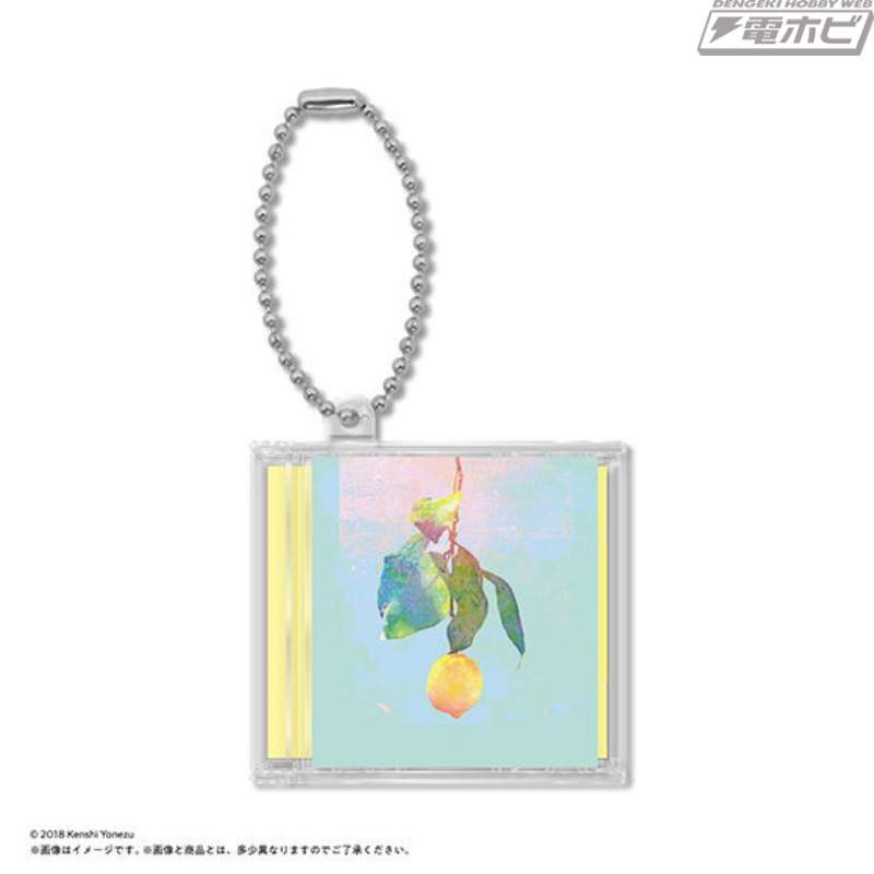 米津玄师的迷你 CD 合集现已在扭蛋上发售！收录了电影版《电锯男Reze》的主题曲《IRIS OUT》和大热歌曲《Lemon》等秘密歌曲，共计11首歌曲！