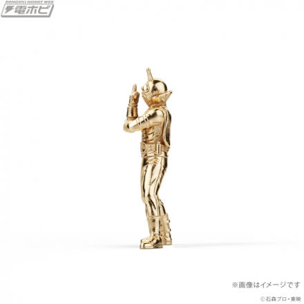 U-Treasure 正在发售“假面骑士 V3”和“假面骑士 Amazon”的 18 克拉黄金迷你模型，各限量 100 个！银色“震撼战斗者（骨）”也正在发售！