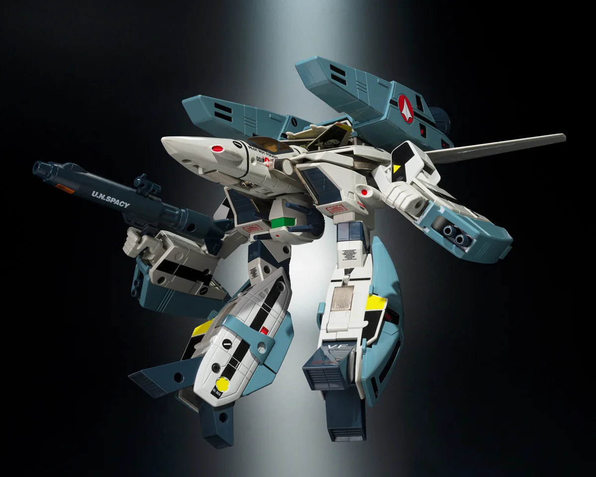 【超次元要塞超时空要塞】《女武神的起源》第二次复活是一套“VF-1S罗伊·福克特别版”+超级包！ 9月1日开始店内预订