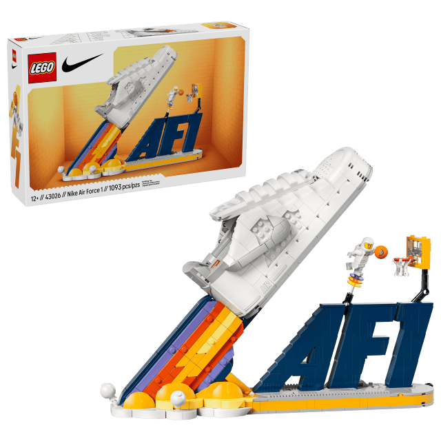 LEGO 43026「Nike Air Force 1 ✕ LEGO Set」經典球鞋飛上月球 轉盤讓太空人360度灌籃!