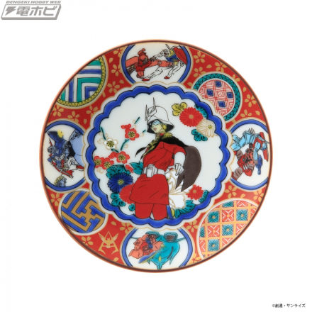 高达与日本的融合！与《机动战士高达》和传统工艺品“九谷烧”合作制作的小盘子现已在“STRICT-G JAPAN”发售！ 6 件套装在原装木盒中！