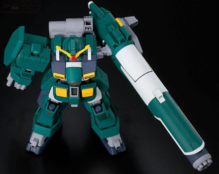收录了「MGSD 飞翼高达零式EW［结构涂装/黑色］」、「HG 九头蛇高达」、「RG 高达Mk-II（Keroro规格）」等最新高达模型资料！ [连载]高达模型杂志9月号